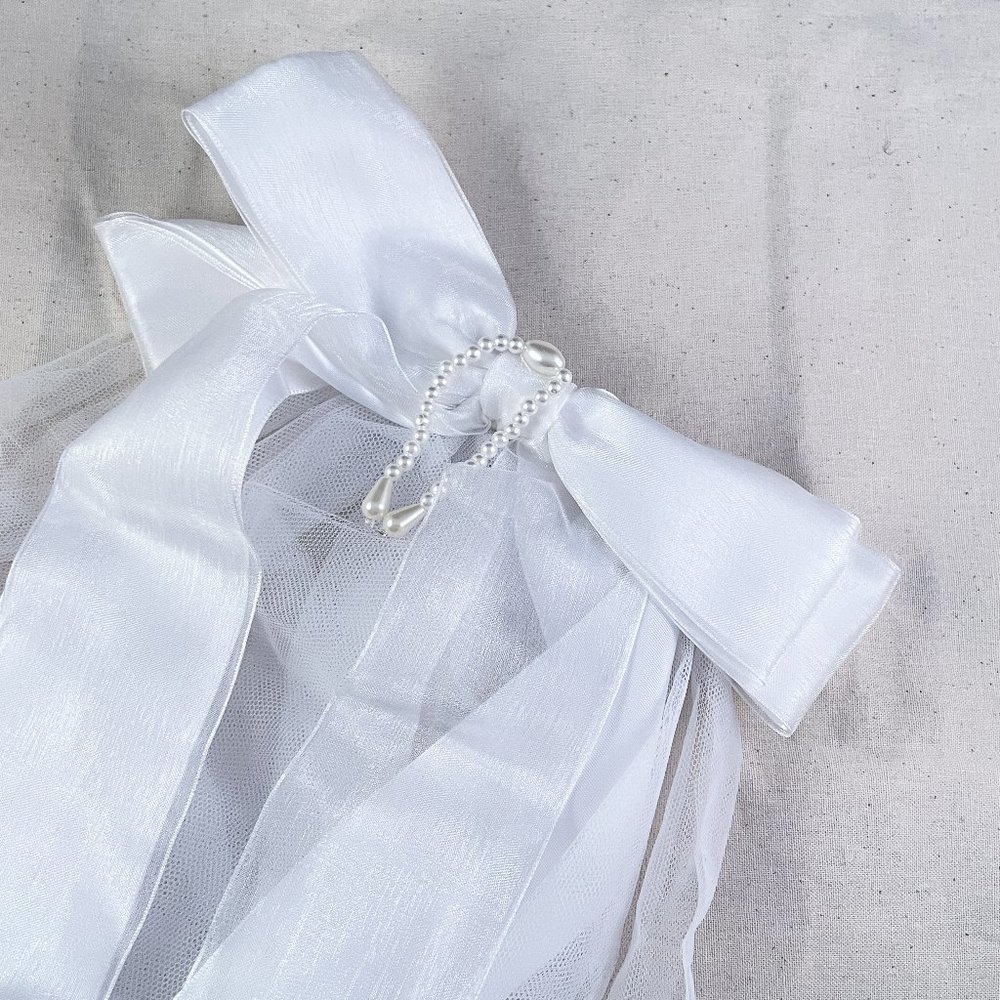 "Young Love" Bow Veil - Picture 2 of 2